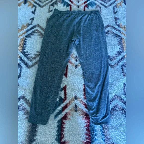 Vuori Women’s Performance Jogger Size Medium Gray Heather - Picture 4 of 12
